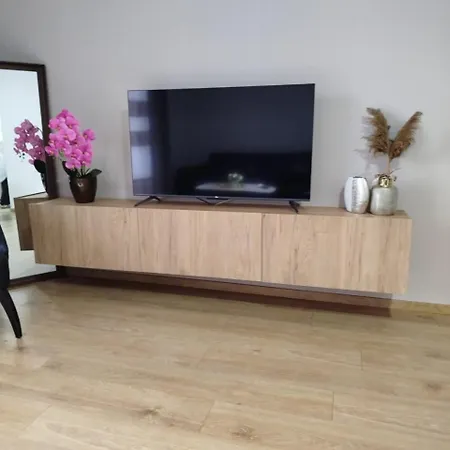Nest With Free Parking Lejlighed *